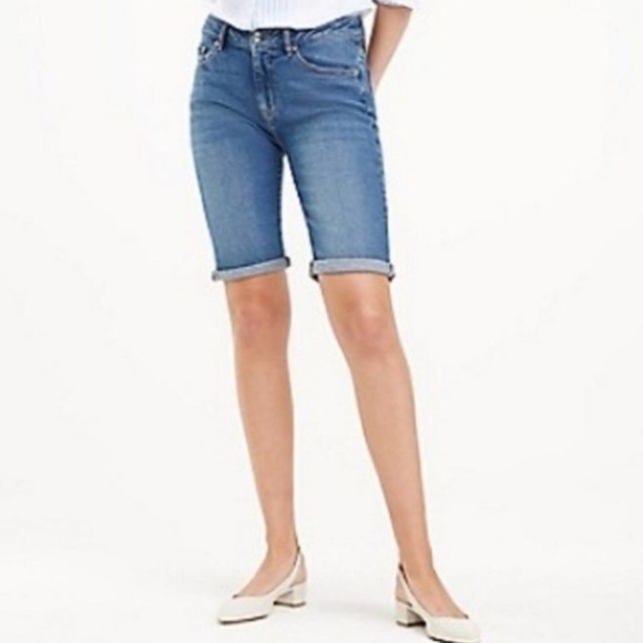 EUC Tommy Hilfiger Bermuda Jean Shorts Sz 10 - Picture 3 of 8
